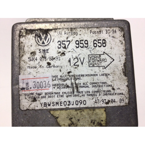 Volkswagen Passat B4 Airbag Beyni 357959656