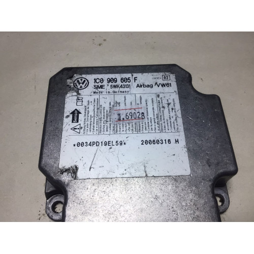 Volkswagen Golf Airbag Beyni 1C0909605F 5WK43131 INDEX01