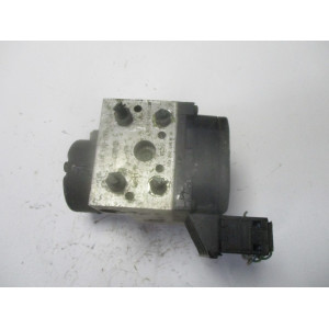 Volkswagen Passat ABS Beyni 0265202401 8E0614111AS