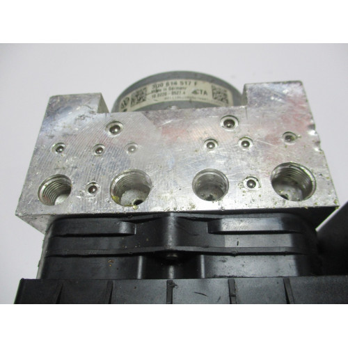 Volkswagen Passat ABS Beyni 10.0915-4392.3 T 3Q0 907 379 F 10.0622-3934.1 28.5154-2318.3 3Q0614517 F