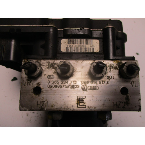 Skoda Fabia ABS Beyni 0265951045 0265234712 6R0614517K