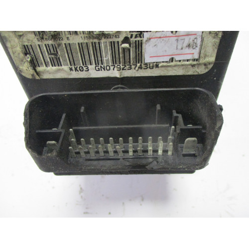 Volkswagen Passat ABS Beyni 3C0614095S 16332402 16332502-A 