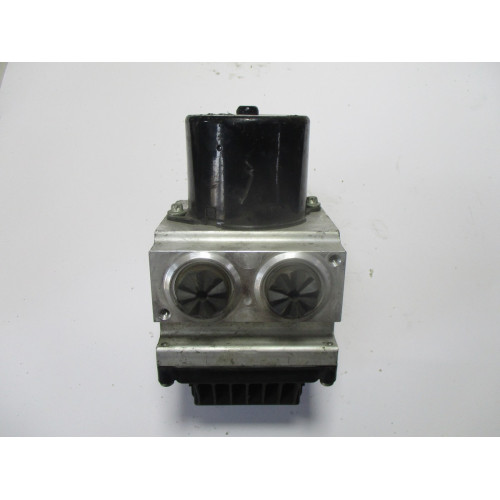 Volkswagen Passat ABS Beyni 3C0614109D 16431602 16431502-C
