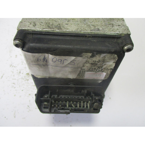 Volkswagen Passat ABS Beyni 3C0614095S 16332402 16332502-A 