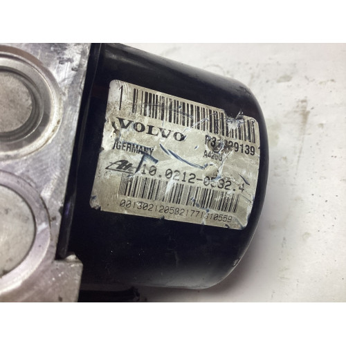 Volvo XC70 ABS Beyni 10.0926-0410.3 10.0619-3551.1 10.0212-0532.4 31329139