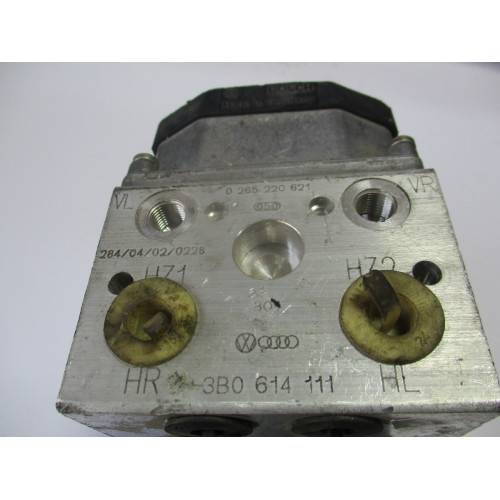 Volkswagen Passat Audi A4 A6 A8 ABS Pompası 0273004573 0265220621 3B0614111