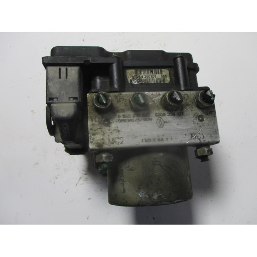 Renault Clio 2 ABS Beyni 0265800335 8200229137 0265231333