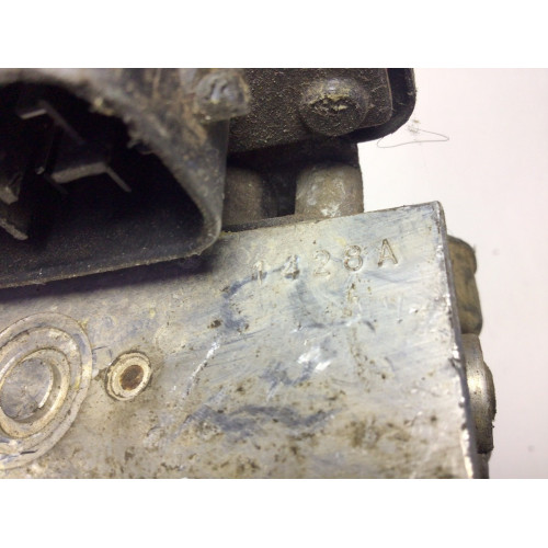 Toyota Yaris ABS Beyni 44510-52220 89541-52110