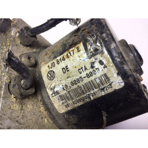 Volkswagen Golf 4 ABS Pompası 1C0907379C 10.0960-0311.3 1J0614117E 10.0206-0007.4