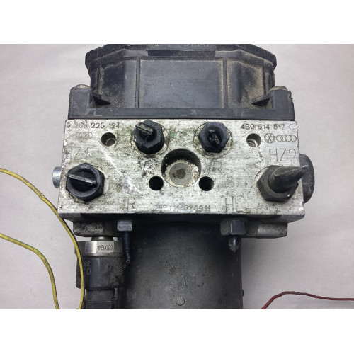 Volkswagen Passat B5.5 Audi A4 ABS Beyni 4B0614517G 0265950055 0265225124