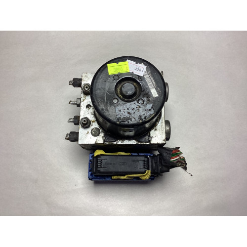 Renault Fluence Megane 3 Scenic 3 Abs Beyni 10.0961-1447.3 10.0619-3256.1 28.5610-5640.3 476601563R 10.0212-0466.4 95CT2AAY2