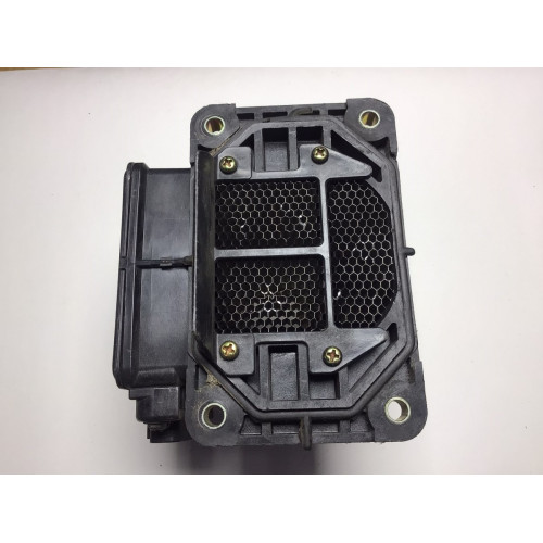 E5T05371 MD172449 Mitsubishi Carisma Lancer Hava Akışmetre