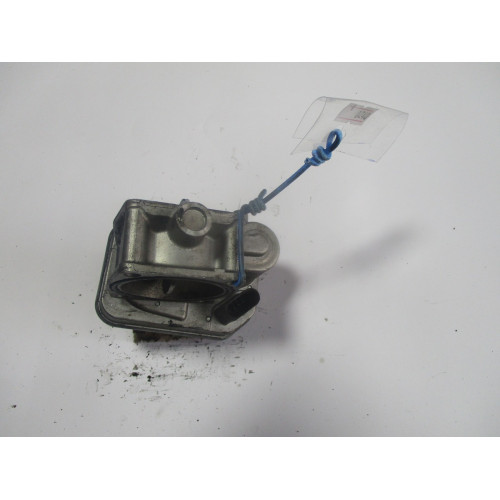 Opel Astra J Gaz Boğaz Kelebeği 8981052101 B103421464