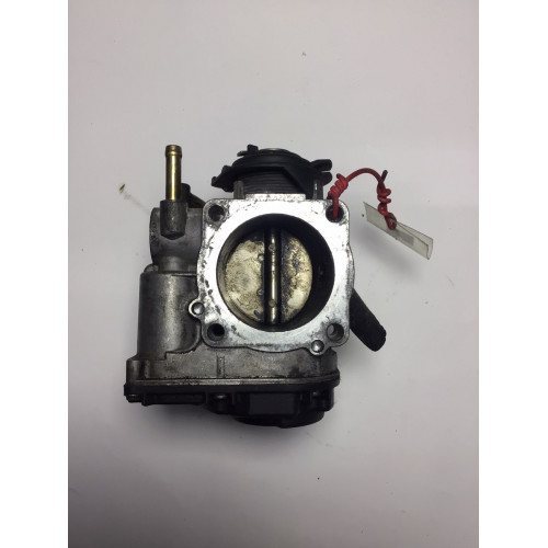 Volkswagen Golf 4 Gaz Kelebeği 06A133064J