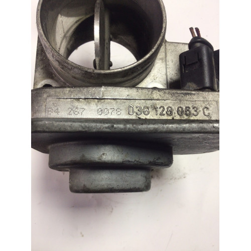 Volkswagen Caddy Seat Cordoba Gaz Boğaz Kelebeği 038128063C