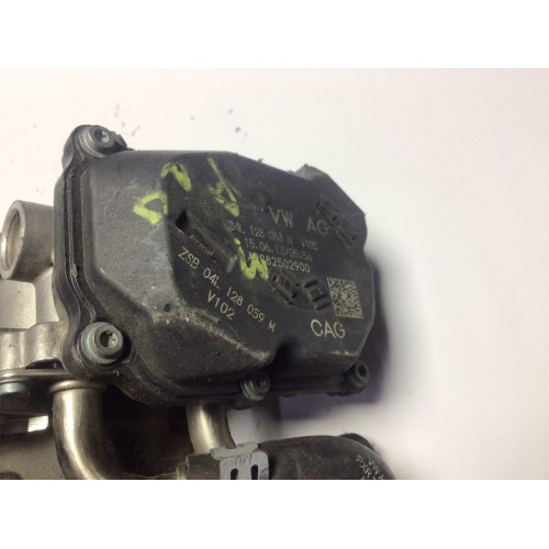 volkswagen Golf Gaz Kelebeği Boğaz Kelebeği 04L128059M 04L128063N