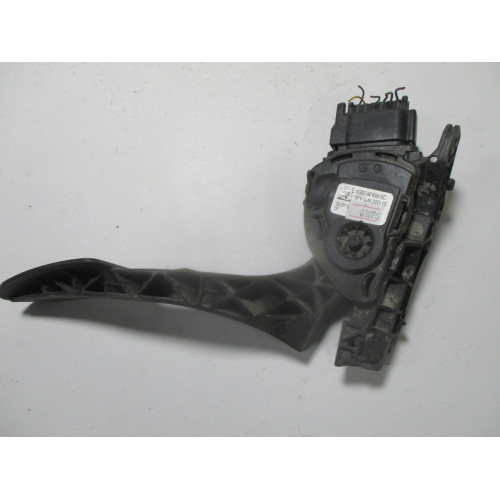 Ford Mondeo 3 Gaz Pedalı 6G929F836SC