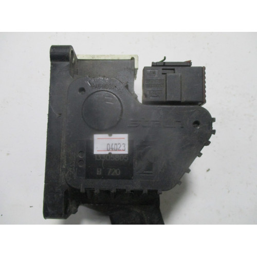 Opel Corsa Gaz Pedalı 13305805 