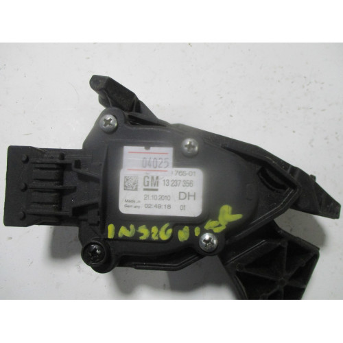 Opel İnsignia Gaz Pedalı 13237356