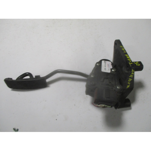 Opel Tigra B MK2 Gaz Pedalı 55351467 