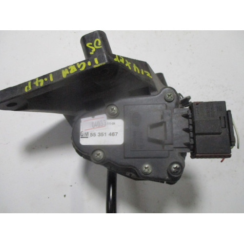 Opel Tigra B MK2 Gaz Pedalı 55351467 