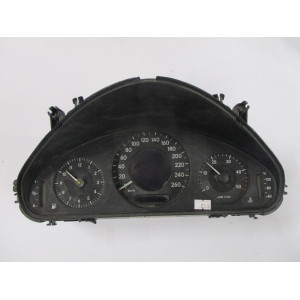  Mercedes W211 Dizel Kilometre Saati Gösterge Paneli A2115400748