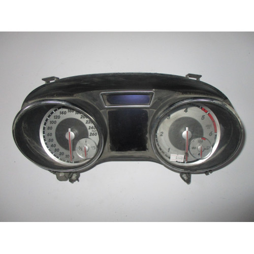 Mercedes GLA W156 Dizel Kilometre Saati Gösterge Paneli A1569004501
