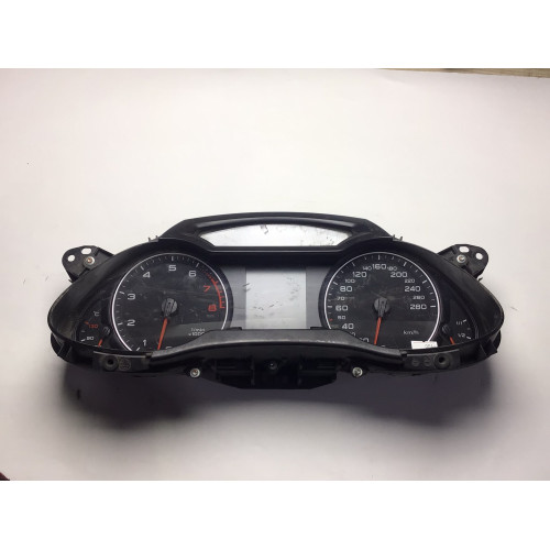 Z Audi A4 Kilometre Saati Gösterge Paneli 8K0920930A