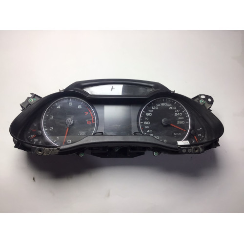 Z Audi A4 Kilometre Saati Gösterge Paneli 8K0920930A