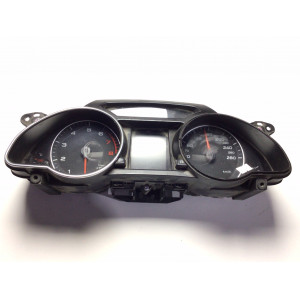 Z Audi A5 Kilometre Saati Gösterge Paneli 8T0920931C