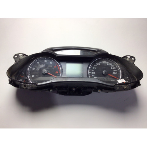 Z Audi A4 Kilometre Saati Gösterge Paneli 8K0920900B
