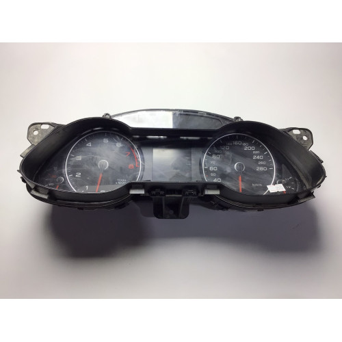 Z Audi A4 Kilometre Saati Gösterge Paneli 8K0920931P