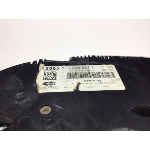 Z Audi A5 Gösterge Paneli Kilometre Saati 8T0920931T