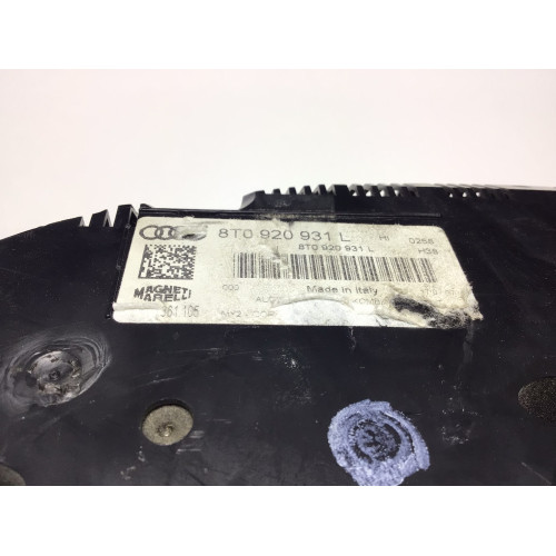 Z Audi A5 Gösterge Paneli Kilometre Saati 8T0920931T