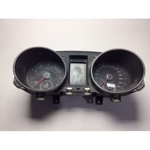 Z Volkswagen Golf 6 Kilometre Saati Gösterge Paneli 5K0920861