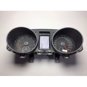 Z Volkswagen Golf 6 Kilometre Saati Gösterge Paneli 5K0920861