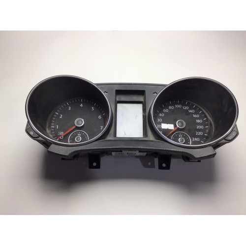Z Volkswagen Golf 6 Kilometre Saati Gösterge Paneli 5K0920861