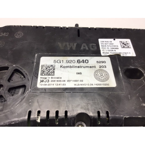 Z Volkswagen Golf 7 Kilometre Saati Gösterge Paneli 5G1920640