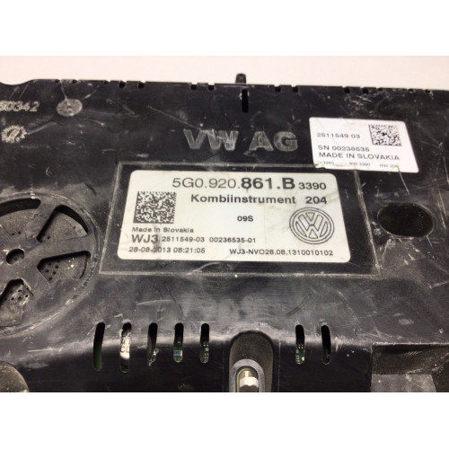 Z Volkswagen Golf 7 Kilometre Saati Gösterge Paneli 5G0920861B