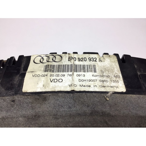 Z Audi A3 Benzinli Kilometre Saati Gösterge Paneli 8P0920932A