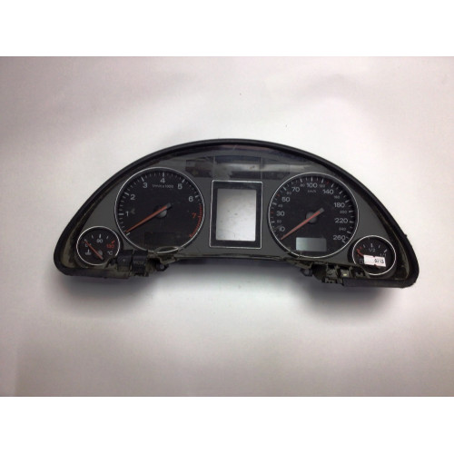 Audi A4 Kilometre Saati Gösterge Paneli 1036901830