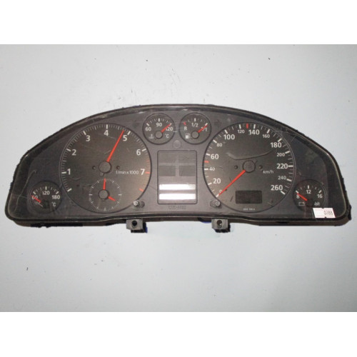 Audi A4 Kilometre Saati Gösterge Paneli 8D0919034C