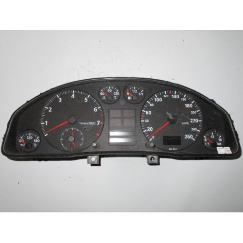 Audi A4 Kilometre Saati Gösterge Paneli 8D0919034CX