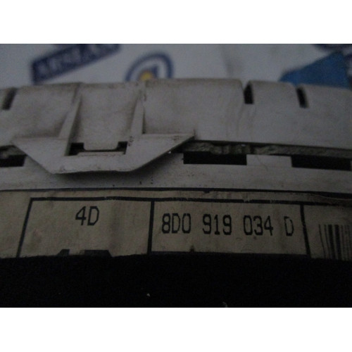 Audi A4 Kilometre Saati Gösterge Paneli 8D0919034D