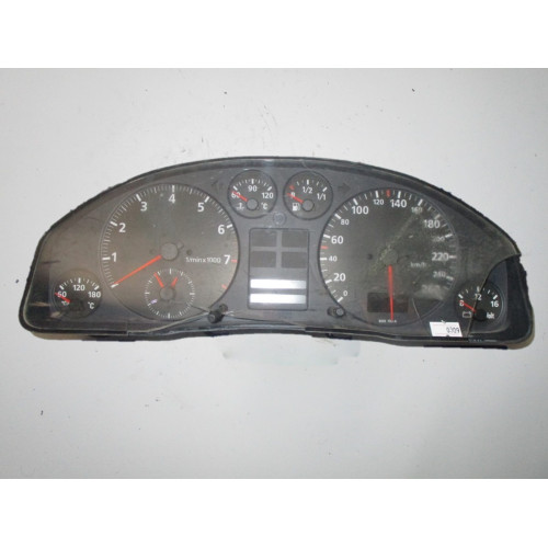 Audi A4 Kilometre Saati Gösterge Paneli 8D0919033G