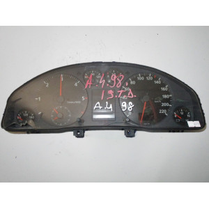 Audi A4 Kilometre Saati Gösterge Paneli 8D0919034A