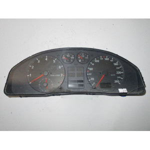 Audi A4 Kilometre Saati Gösterge Paneli 8D0919033L