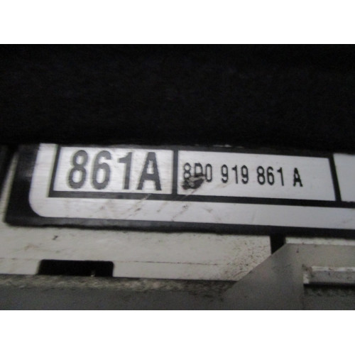 Audi A4 Kilometre Saati Gösterge Paneli 8D0919861A