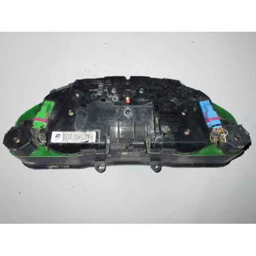 Audi A4 Kilometre Saati Gösterge Paneli 8D0919861DX