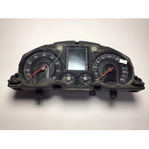z Volkswagen Passat B6 Kilometre Saati Gösterge Paneli 3C0920871D
